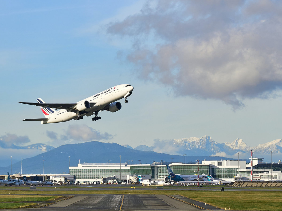 Passenger aircraft taking off